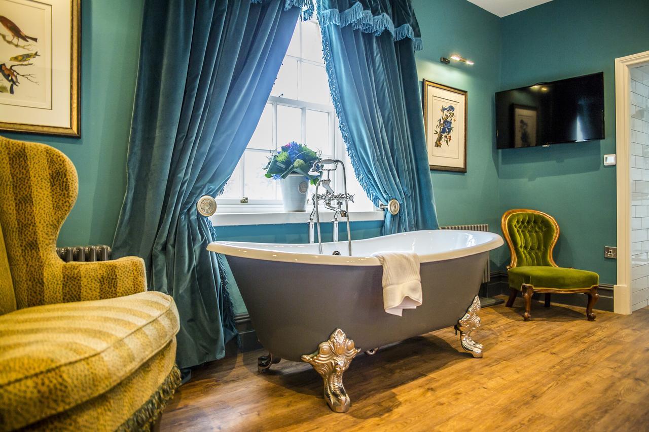 The Coach & Horses Inn Bolton by Bowland ภายนอก รูปภาพ